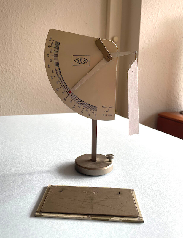 Balanza medidor gramaje papel
