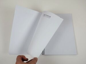 Imprimir libretas personalizadas en papel offset