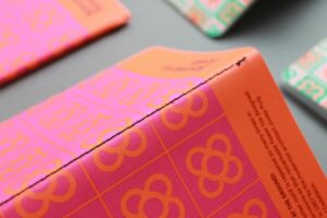 Impresión de libretas personalizadas con cosido visto