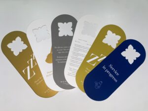 Impresión de colgadores para puertas con troquel personalizado