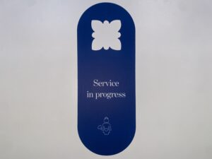 Imprimir colgadores para puertas para hoteles personalizados