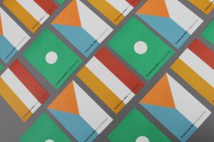 Imprimir flyers personalizados urgente