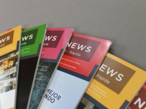 Impresión personalizable de revistas encoladas