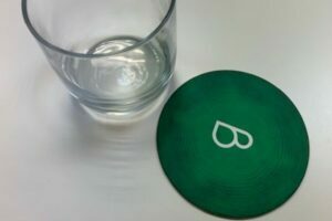 Impresión de posavasos circulares troquelados personalizables