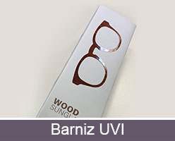 Impresión personalizada de packaging para dropshipping con acabado gráfico UVI selectivo